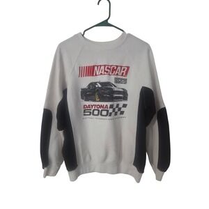 NASCAR Daytona 500 Graphic Sweatshirt Mens Medium Cream Black Colorblock Freeze